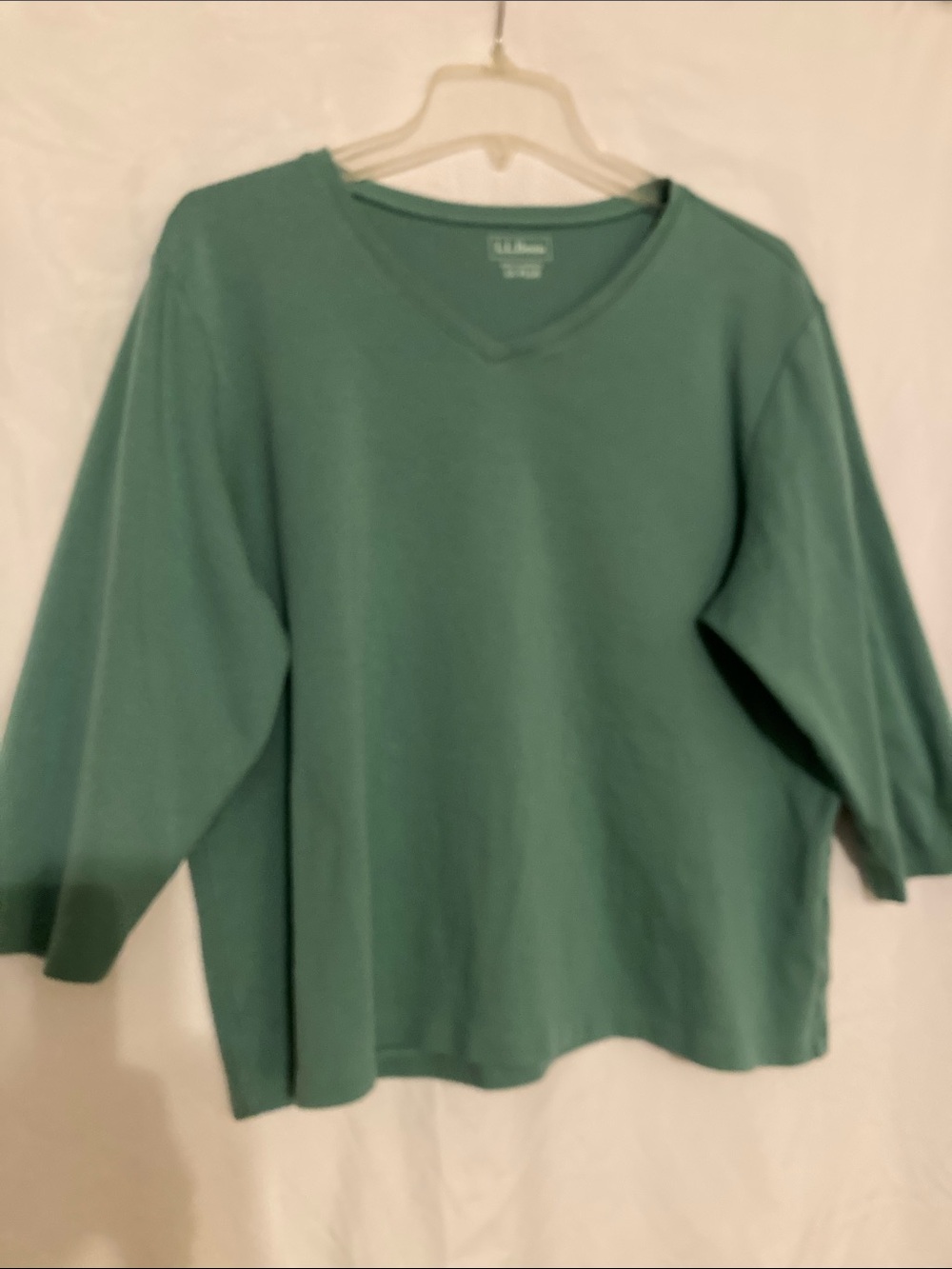 L.L. Bean Women's Teal V-Neck 3/4 Sleeve Top 1X Plus relaxed fit
